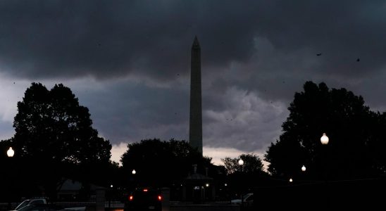 Storms hit the US at least two dead