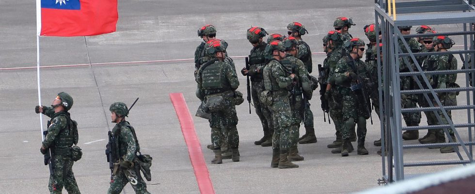 Taiwan tightens security after spy deal