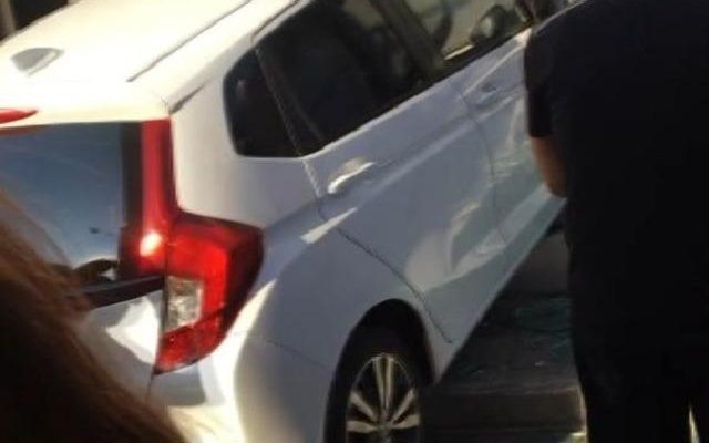 The vehicle that came out of control in Kadikoy entered