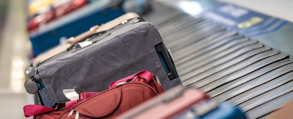 This trick guarantees that you get your suitcase back first
