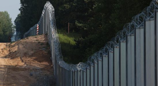 Threats make Poland strengthen its border with Belarus