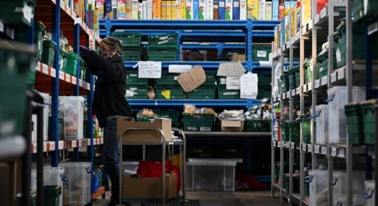 UK Struggling food banks in the face of an economy