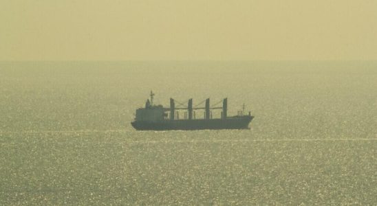 Ukraine a second freighter left the port of Odessa despite