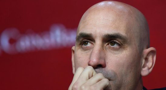 the forced kiss of Rubiales against Jenni Hermoso in a