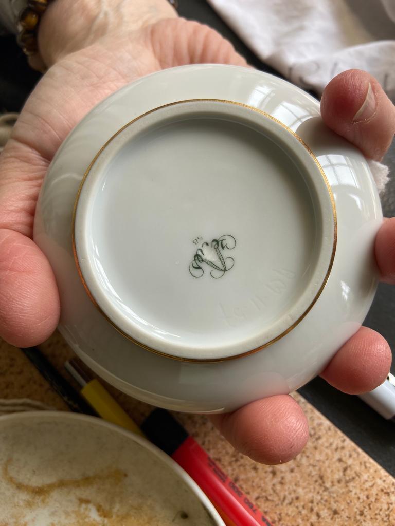 Different marks on porcelain