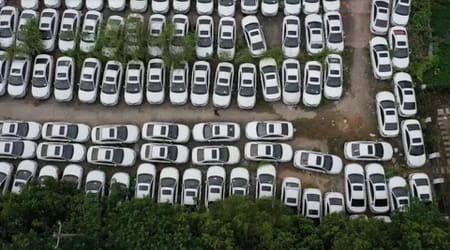 1693892262 65 Vast cemeteries where electric cars rot appear in China