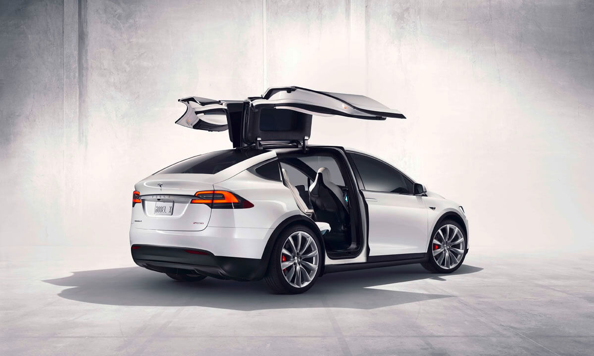 Tesla reduces prices of Model S and X