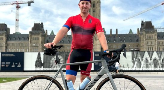 Const Ian Scoyne plans to keep riding for fellow officers