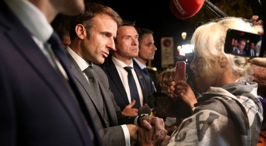 Corsica Macron proposes autonomy and entry into the Constitution