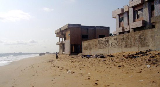 Cotonou threatened by rising waters alert experts