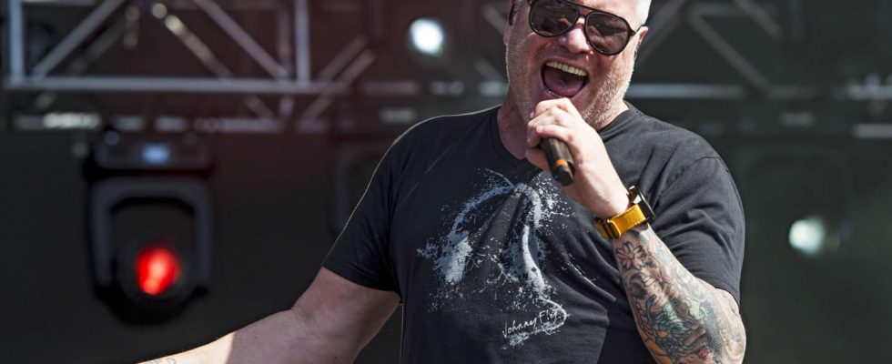 Death of Steve Harwell Smash Mouth singer dies aged 56