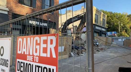 Demolished downtown Paris properties hadnt retained historical context
