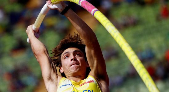 Duplantis sets a new pole vault world record with 623