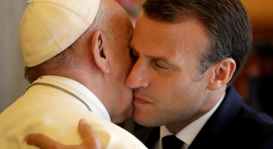 Emmanuel Macron at Pope Francis Marseille mass mine clearance operation