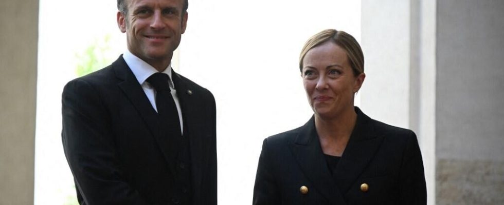 Emmanuel Macron meets Giorgia Meloni to discuss the migration crisis