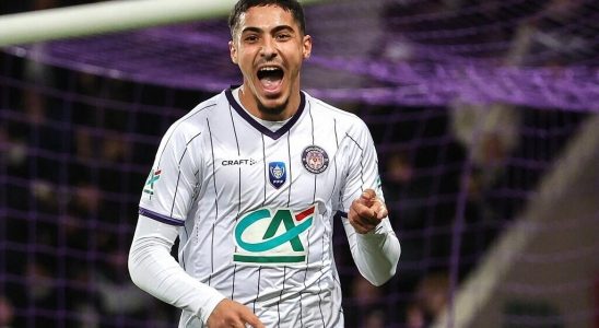 Foot Algerian international Fares Chaibi leaves Toulouse for Frankfurt