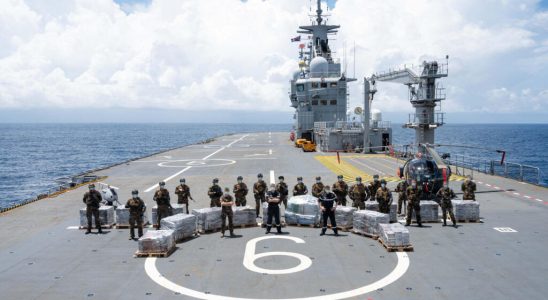 French Navy seizes 24 tonnes of cocaine in the Gulf