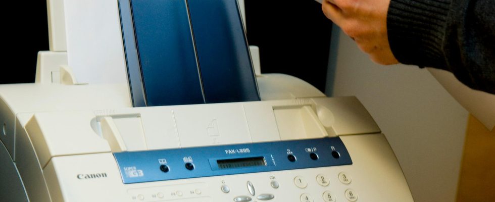 Healthcare keeps the fax machine alive