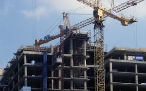 ISTAT construction production falling in July