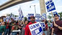 In the United States a major strike by auto industry