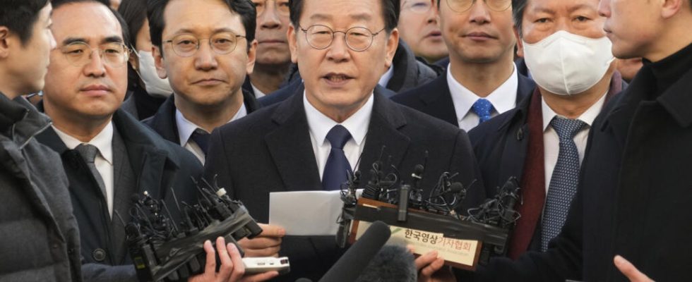 Lee Jae myung opposition leader hospitalized