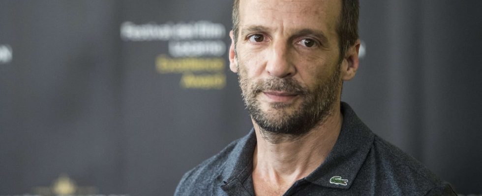 Mathieu Kassovitz out of a coma several operations What is