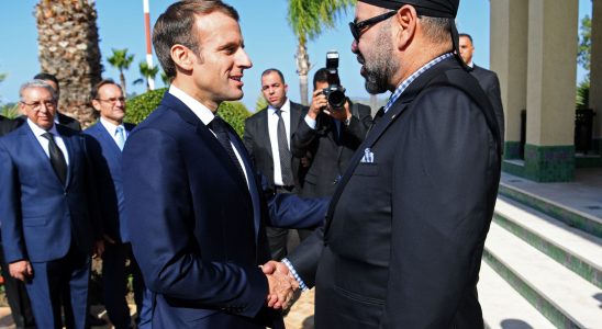 Mohammed VI and Emmanuel Macron mystery king facing hyper president