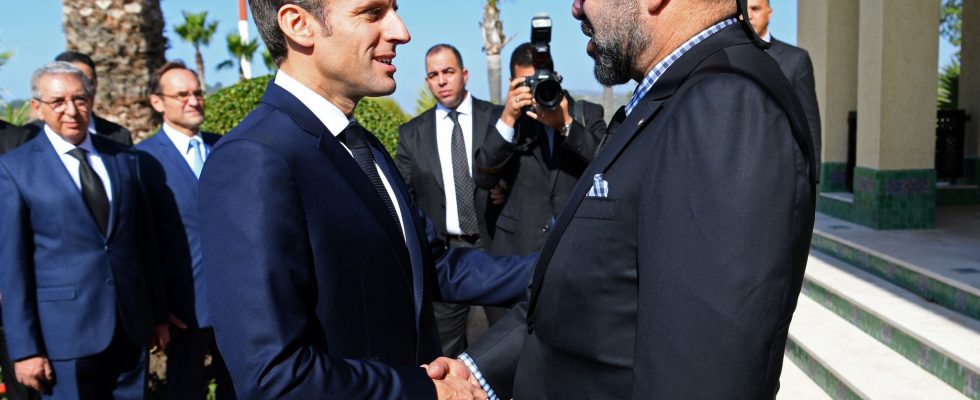 Mohammed VI and Emmanuel Macron mystery king facing hyper president