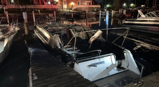 Point Edward Boat blaze leaves owners with minor injuries