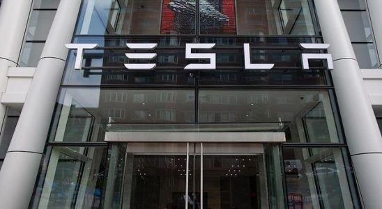 Racism case shock to Tesla It is claimed that there