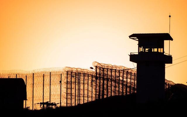 Sexual intercourse scandal in Israeli prison Prisoner and 4 female