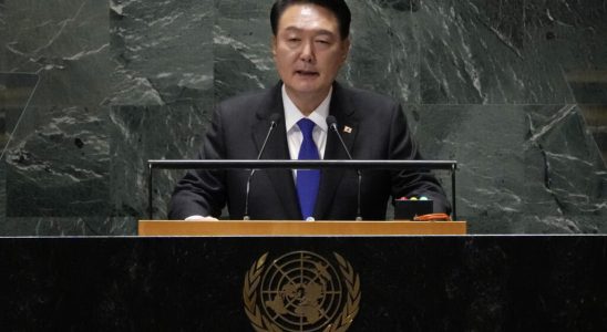 South Korea threatens to get tougher on Russia after Kim