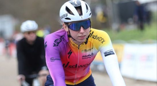 Sports Short Wiebes misses out on stage victory again