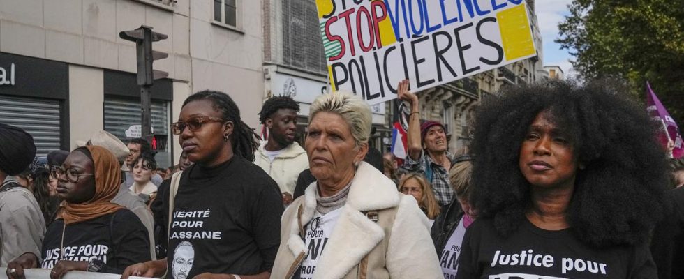 Tens of thousands demonstrated against police violence