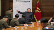 The New York Times North Koreas Kim plans to meet