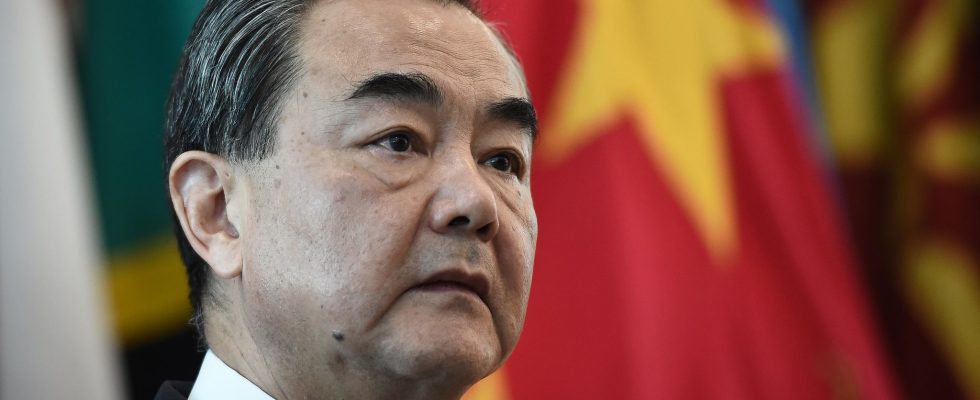 Ukraine Chinese Foreign Minister expected in Russia this Monday