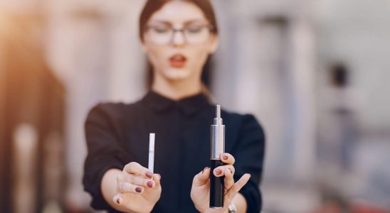 Vaping pregnant with or without nicotine what are the dangers