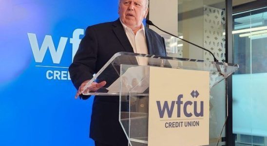 WFCU Credit Union holds grand opening in Chatham announces 50K