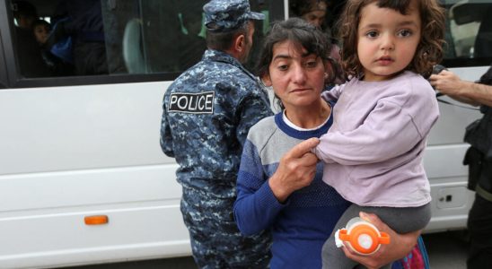 arrival of the first refugees in Armenia