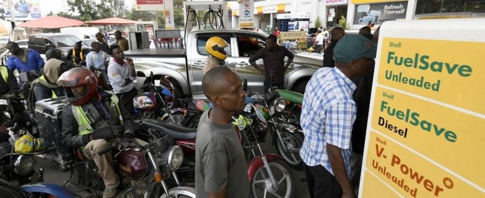 fuel prices break records in the country