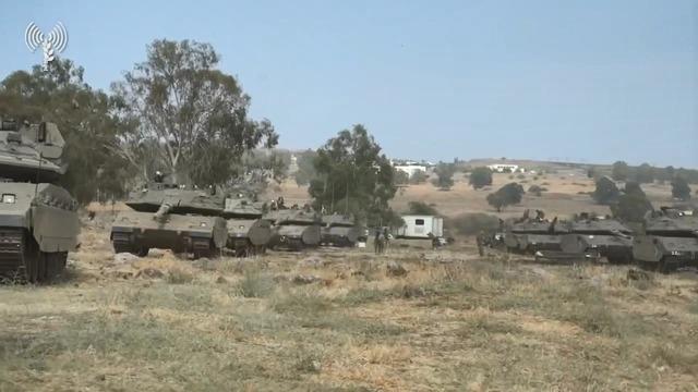 idf-shared-images-of-israeli-soldiers-deployed-in-north-of-gazza_2160_dhaphoto2