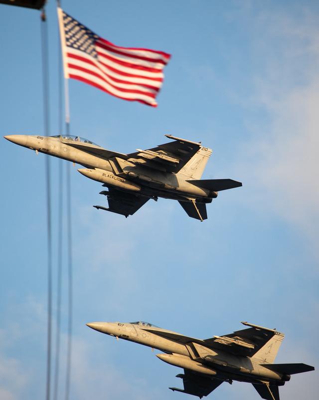 us-aircraft-ship-drill_2264_dhaphoto2