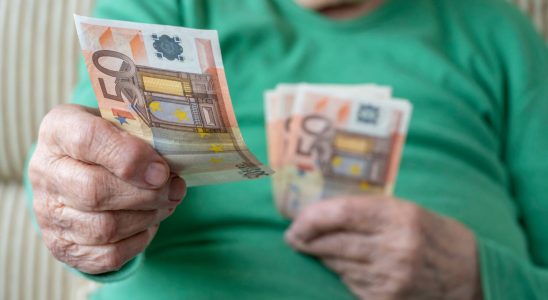 A million retirees will finally receive their real pension an