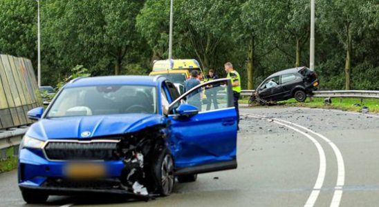 Devastation after collision in Amersfoort pieces of bumper strewn across