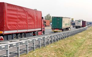 EU Acea CO2 targets for buses and trucks unattainable without