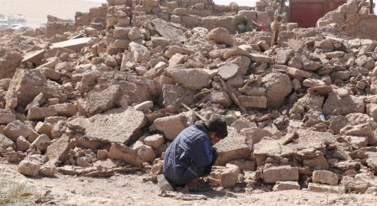 Earthquake in Afghanistan aid reaches victims terrified by aftershocks