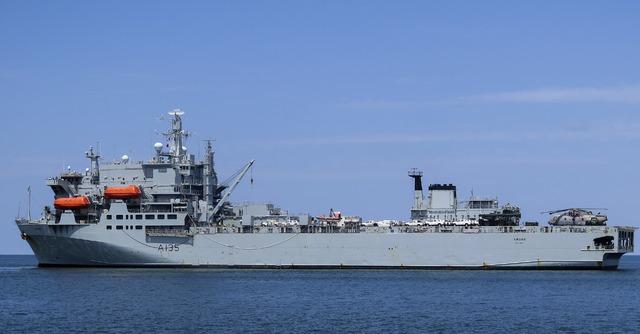 Flash move from England Royal Navy heads to Israel
