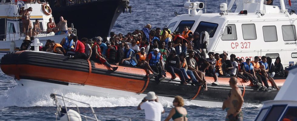In the news from island to island from migrants from