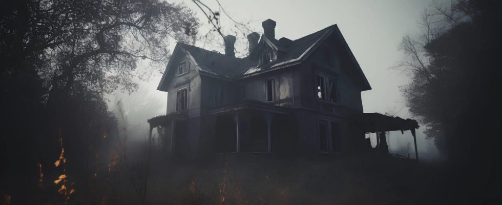 In which cities are there the most haunted houses in