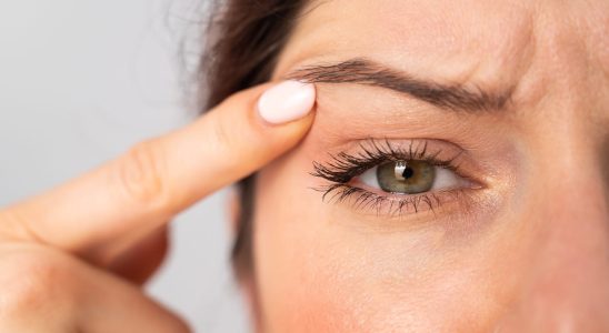 Jumping eye lack of magnesium a more serious illness